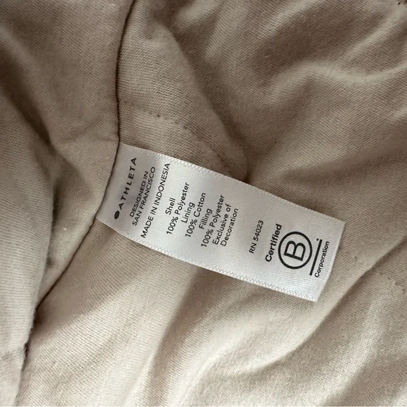 ATHLETA Faux Fur Zip Up Hoodie with zipper pockets and hidden mesh pocket - Picture 7 of 12